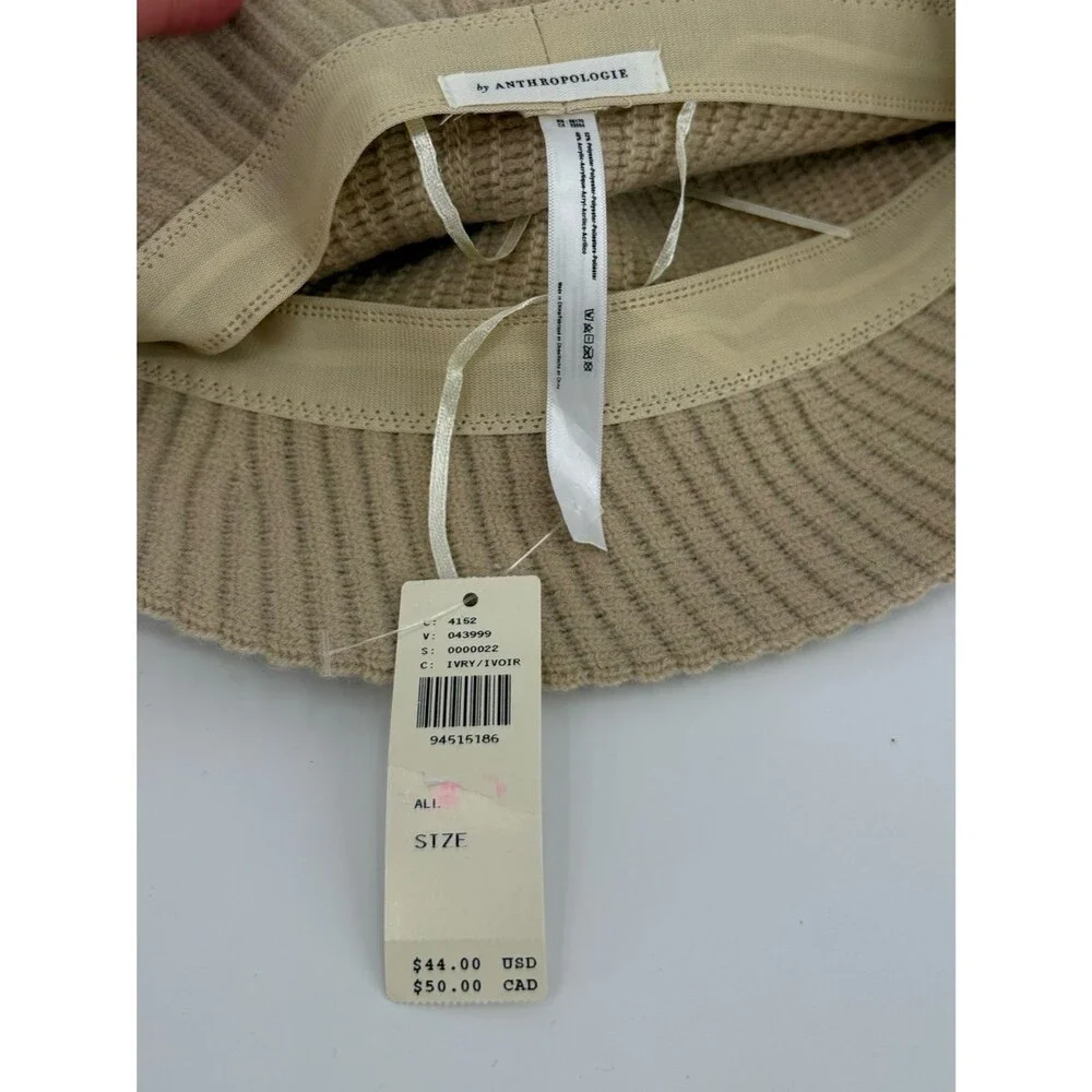 NWT Anthropologie Wavy Cloche Hat | Ivory | OS